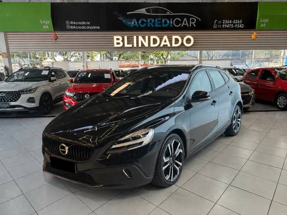 VOLVO V40 2.0 T4 CROSS COUNTRY GASOLINA 4P AUTOMÁTICO VOLVO V40 2.0 T4 CROSS COUNTRY GASOLINA 4P AUTOMÁTICO